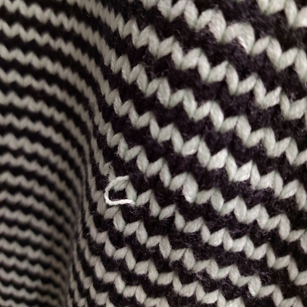 Dear Cashmere | Poncho - Picture 11 of 14